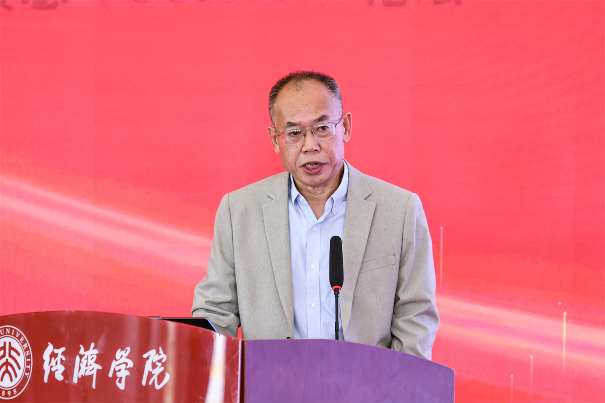 编辑后：图6 陈金甫发表大会演讲.jpg