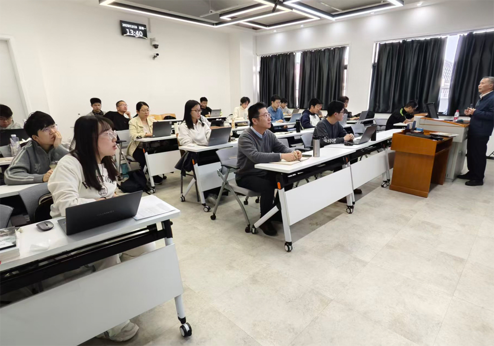 编辑后：图2 会场现场.jpg